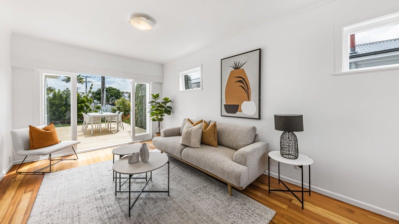 383 Point Chevalier Road, Point Chevalier, Auckland - Carousel 1