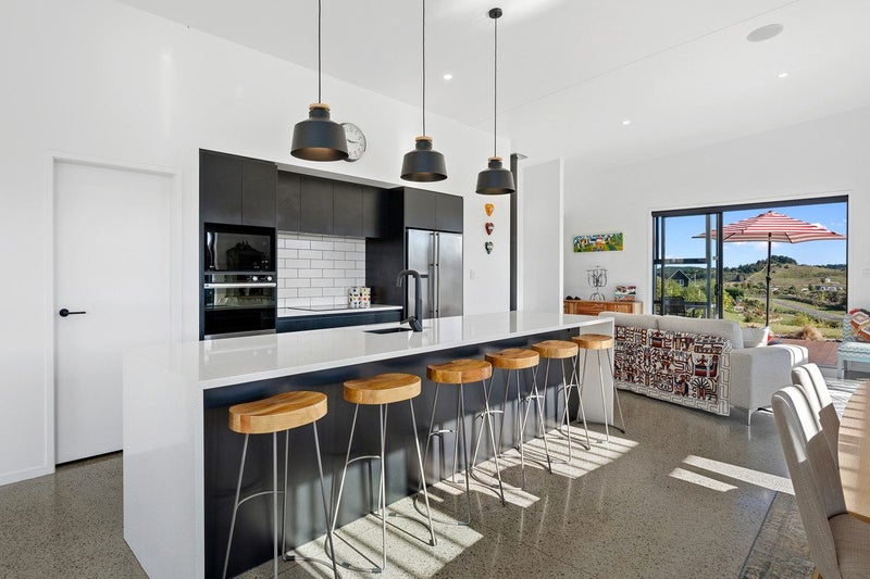 9 Kristin Place, Manakau, Waikawa Beach - Carousel 2