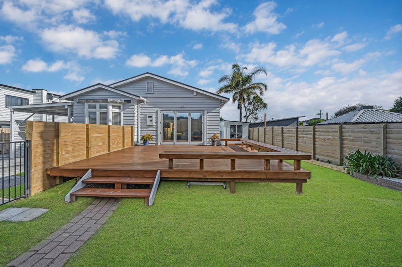 1/9 Kenderdine Road, Papatoetoe, Manukau City, Auckland - Carousel 1