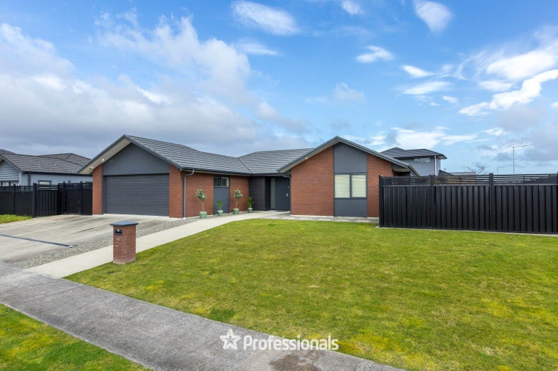19 Te Punga Road, Wallaceville, Upper Hutt - Carousel 1