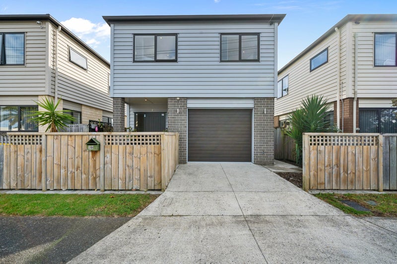 2B Oxford Road, Manurewa, Auckland - Carousel 1