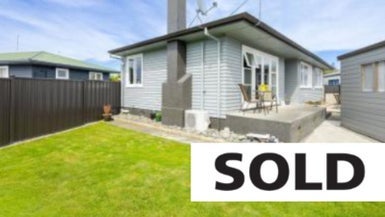 44 Trinity Crescent, Pirimai, Napier - Carousel 1