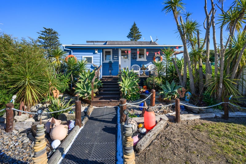 15A Hall Place, Foxton Beach, Foxton - Carousel 1