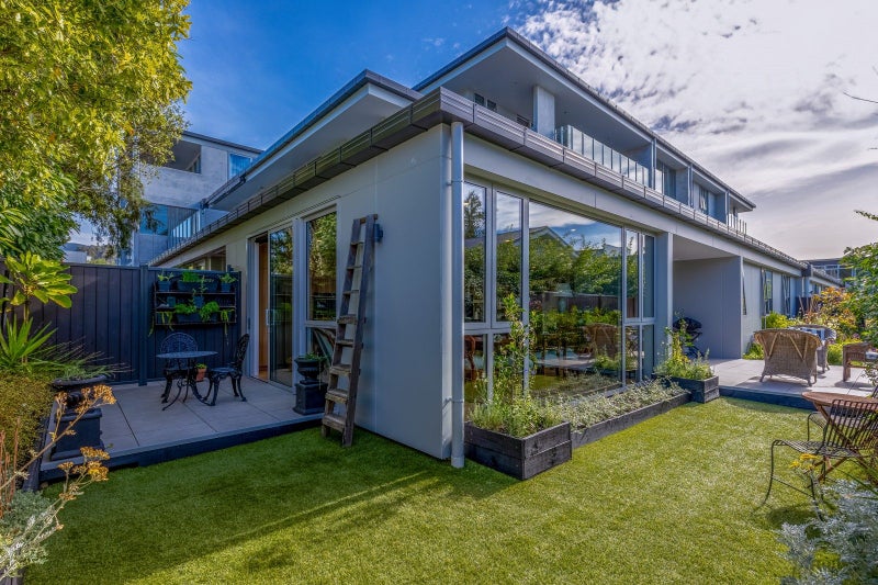 2/1G Harley Street, Nelson, Nelson - Carousel 2