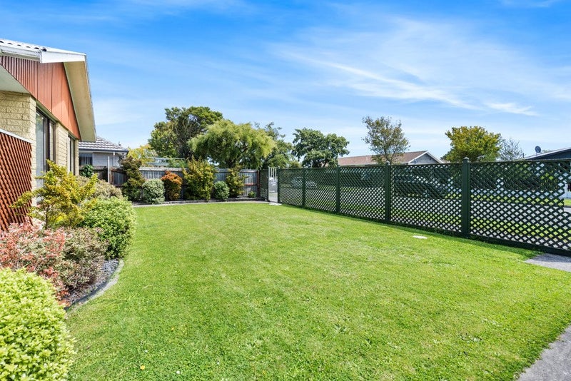 12 Cob Crescent, Woolston, Christchurch - Carousel 2