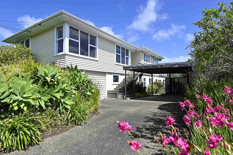22 Stanley Road, Glenfield, Auckland - Carousel 1
