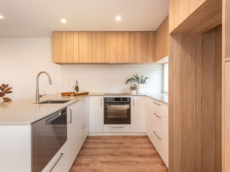 7/77 Deans Avenue, Riccarton, Christchurch - Carousel 2