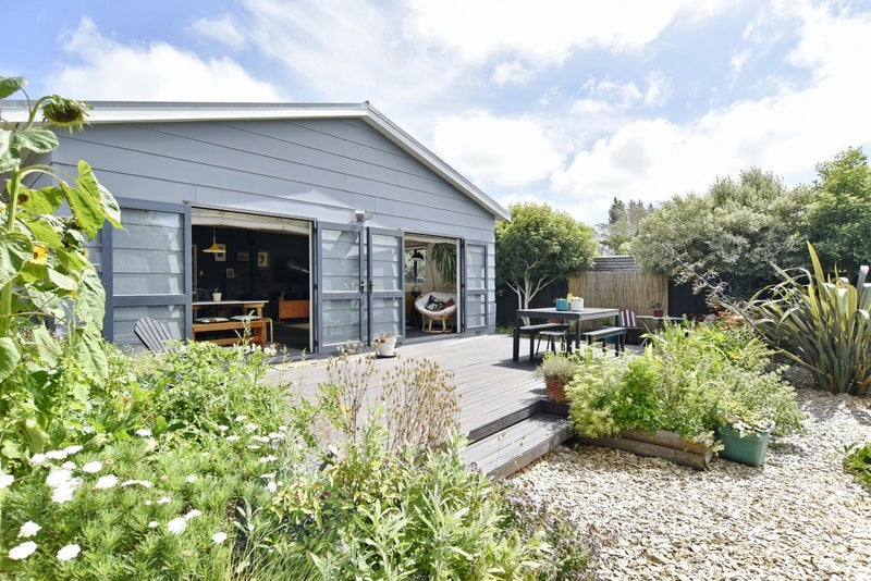 2 Seddon Street, Kainga, Christchurch - Carousel 1