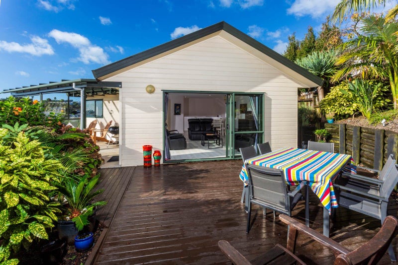 11A Naviti Place, Browns Bay, Auckland - Carousel 1