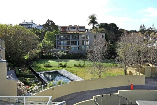 11/7 Cliff Road, St Heliers, Auckland - Carousel 2