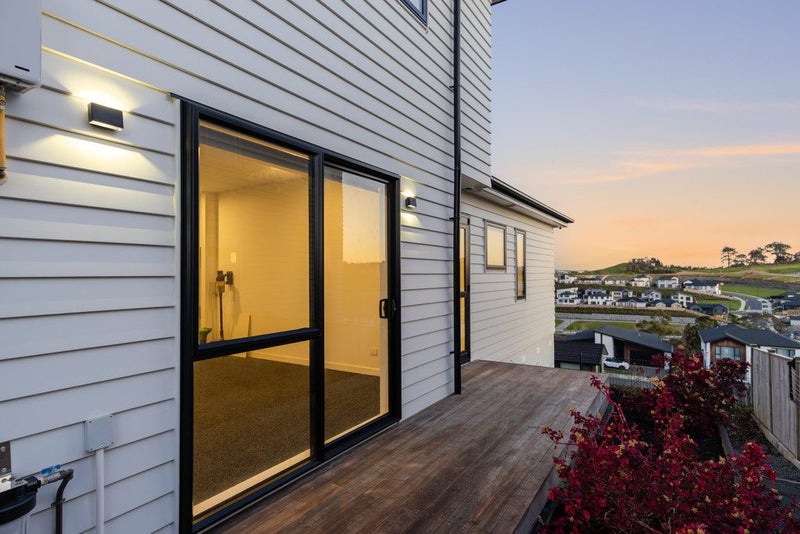 39 Davey Crescent, Orewa, Orewa - Carousel 43