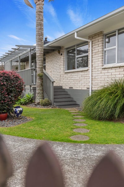 10 Mountbatten Place, Te Puke - Carousel 2