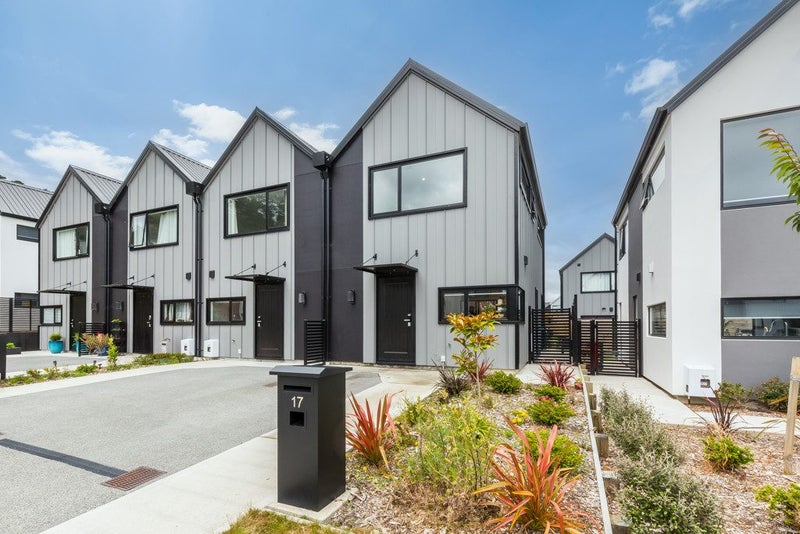 17 Doug Jensen Street, Wallaceville, Upper Hutt - Carousel 1