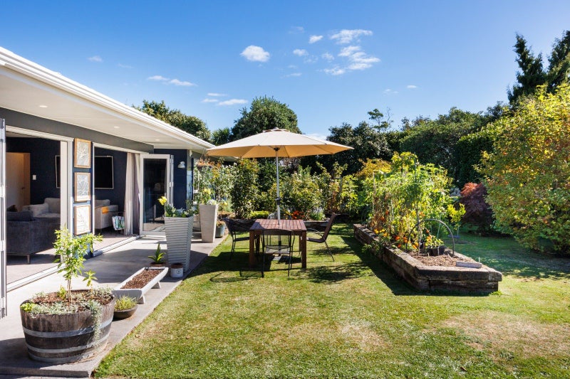 16 Mudgway Place, Awapuni, Palmerston North - Carousel 2