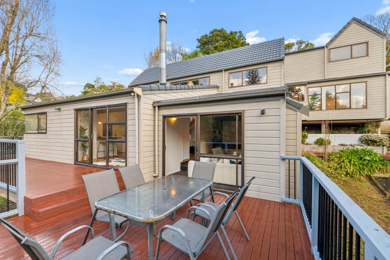 34 Castleton Drive, Mellons Bay, Manukau City, Auckland - Carousel 1
