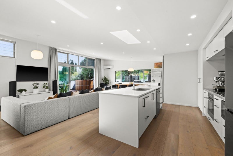 37 Margaret Avenue, Havelock North, Havelock North - Carousel 2