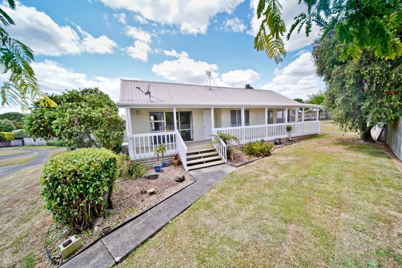 48 Balmerino Crescent, Pukete, Hamilton - Carousel 1