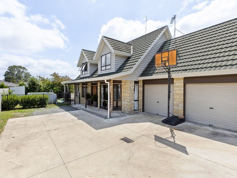 239C Dixon Road, Fitzroy, Hamilton - Carousel 1