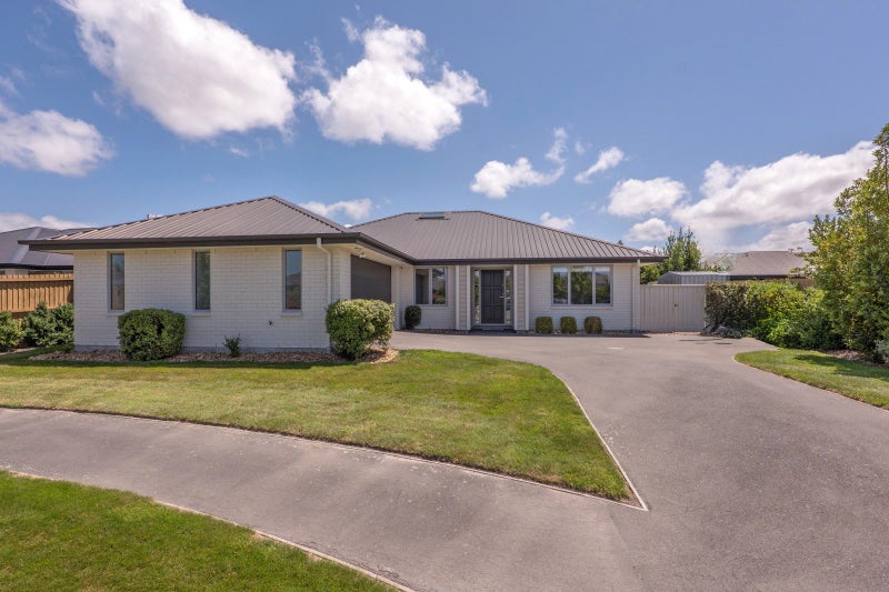 38 Bradwell Crescent, Halswell, Christchurch - Carousel 1