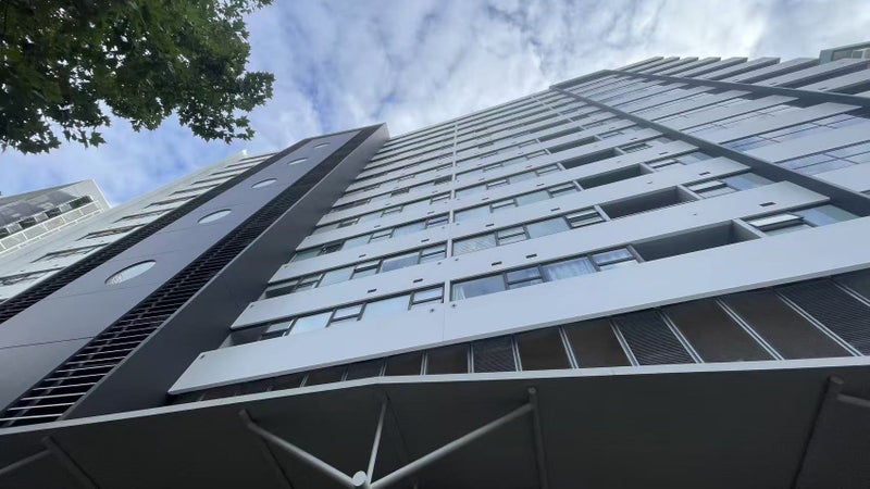 1002/18 Beach Road, Auckland Central, Auckland - Carousel 1