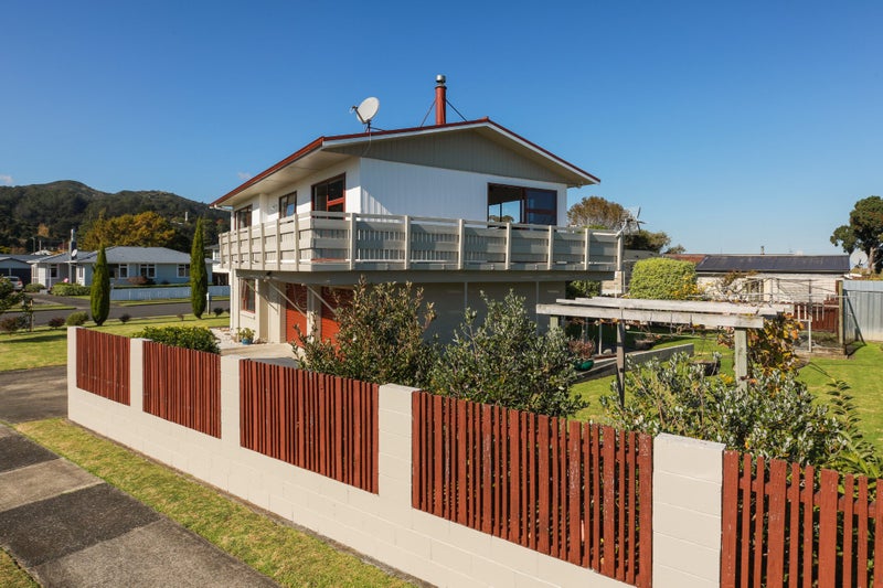 107 Centennial Avenue, Thames - Carousel 1