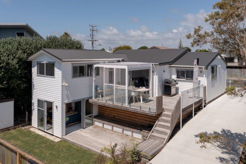 1291 Papamoa Beach Road, Papamoa Beach, Papamoa - Carousel 1