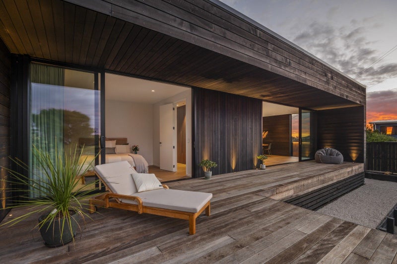 28 Pacific Parade, Surfdale, Waiheke Island - Carousel 1