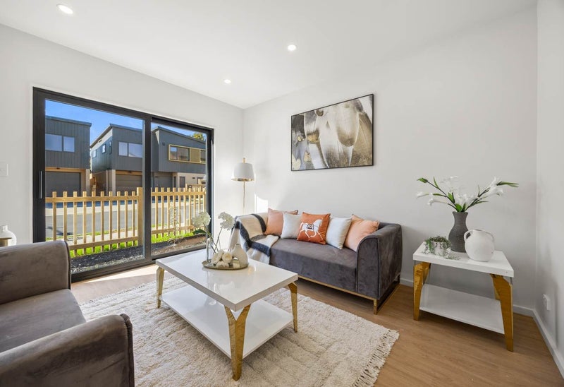 32 Taipahitini Road, Rosehill, Papakura - Carousel 1