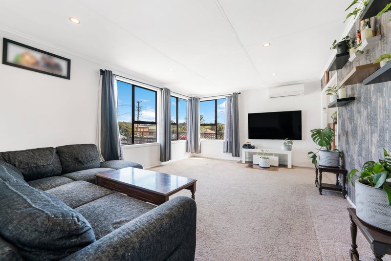 9 Garelja Road, Henderson, Waitakere City, Auckland - Carousel 2