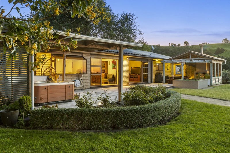 40 Kaitake Road, Kaitake, New Plymouth - Carousel 1