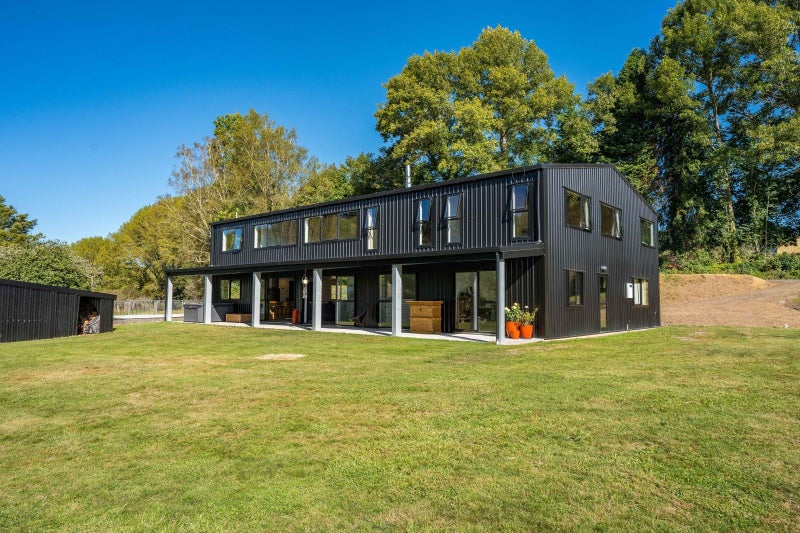 708 Makokomiko Road, Hikumutu, Taumarunui - Carousel 1