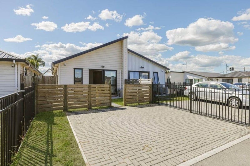4B Auranga Drive, Karaka, Papakura - Carousel 2