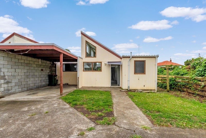 50D Bignell Street, Gonville, Whanganui - Carousel 11