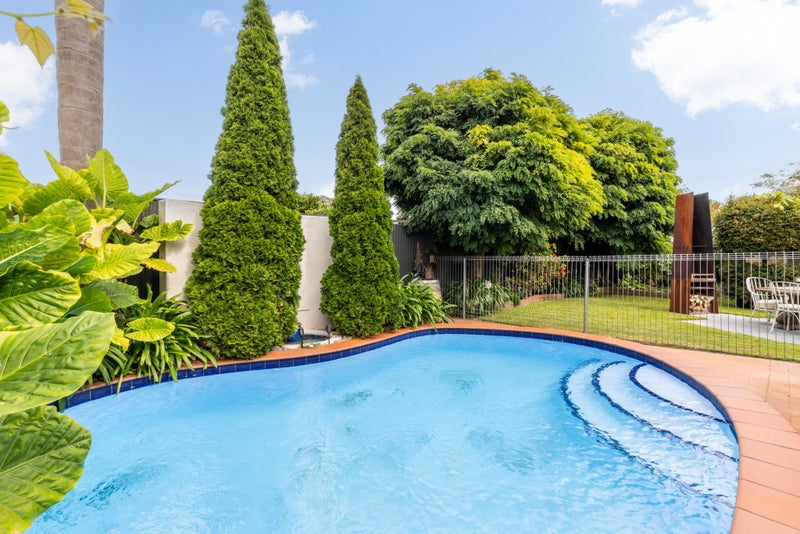 610 Avenue Road West, Saint Leonards, Hastings - Carousel 2