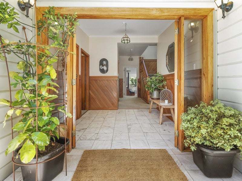 9 Masefield Way, Karori, Wellington - Carousel 2