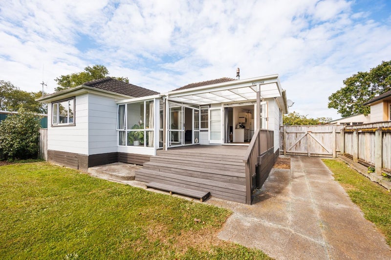 32 Poole Street, Feilding, Feilding - Carousel 1