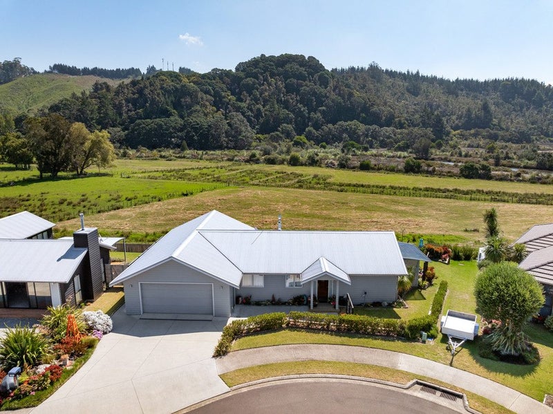 121 Seabreeze Lane, Whangamata - Carousel 1