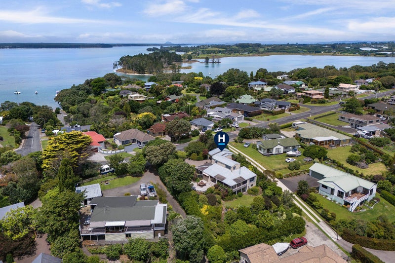 261 Tanners Point Road, Tanners Point, Tahawai - Carousel 21