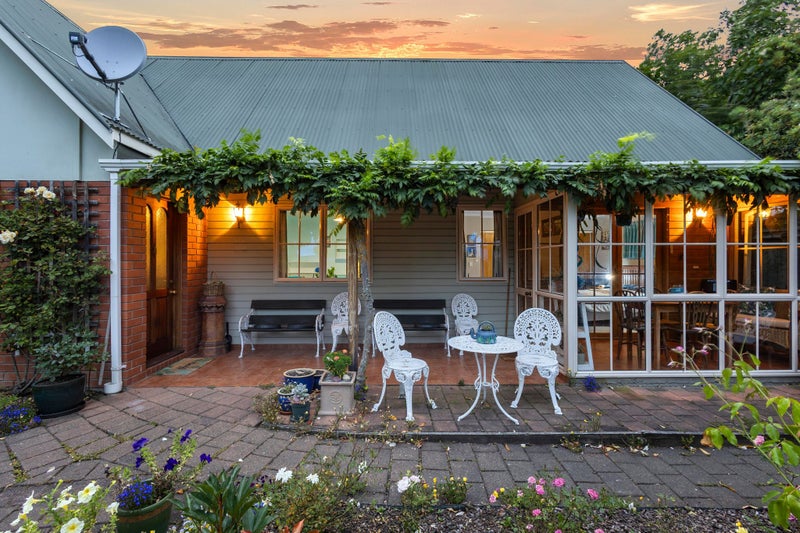 58 Bowenvale Avenue, Cashmere, Christchurch - Carousel 2