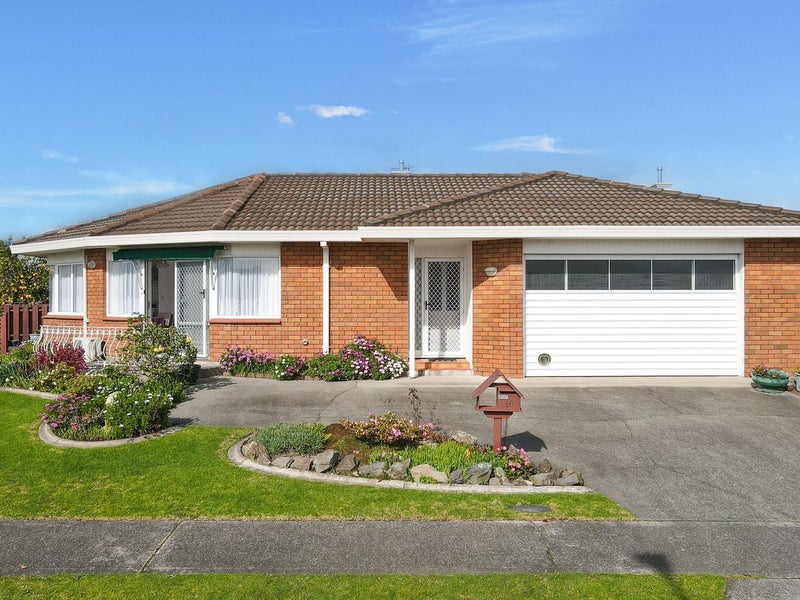 16 Tekoah Place, Judea, Tauranga - Carousel 1
