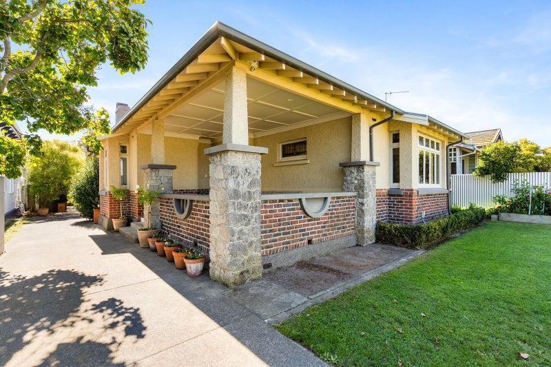 13 Nelson Crescent, Napier South, Napier - Carousel 22