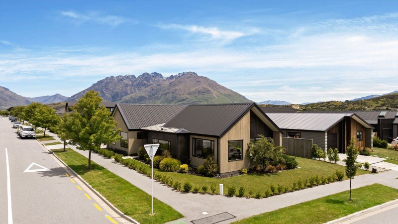 41 Bannister Street, Jacks Point, Queenstown - Carousel 1