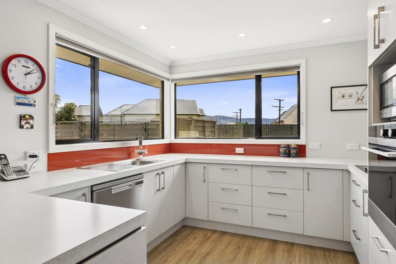 64 Queens Drive, Saint Kilda, Dunedin - Carousel 2