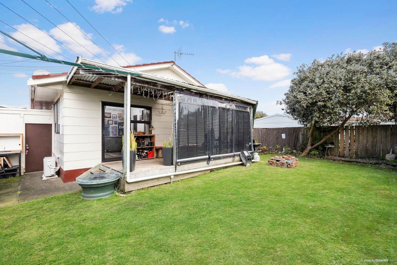 2/24 Funnell Place, Manurewa, Auckland - Carousel 2