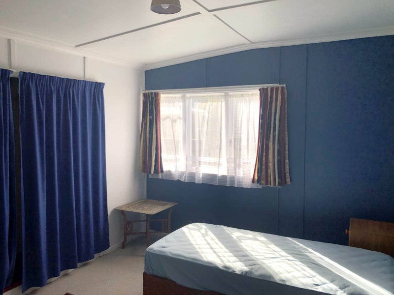 5 Pleasant Road, Glen Eden, Auckland - Carousel 2