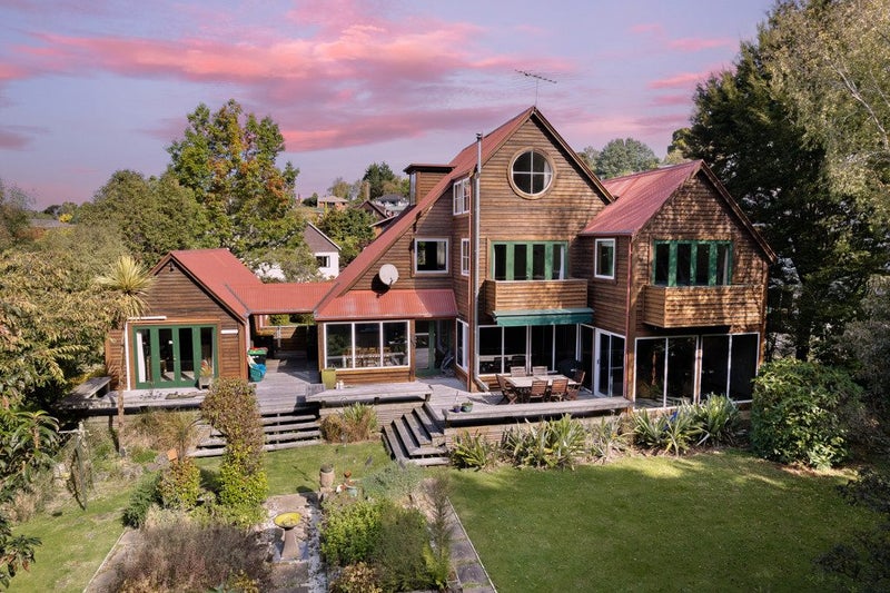 100 Glenross Street, Glenross, Dunedin - Carousel 1