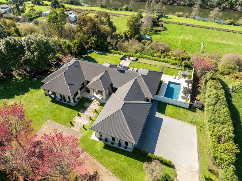 1/60 Lowe Road, Hamilton - Carousel 34