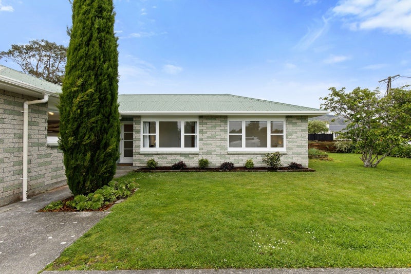 25 Rimu Street, Waikanae - Carousel 2