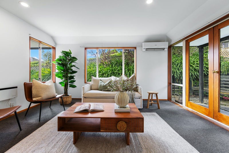 2/118 Centaurus Road, Huntsbury, Christchurch - Carousel 1