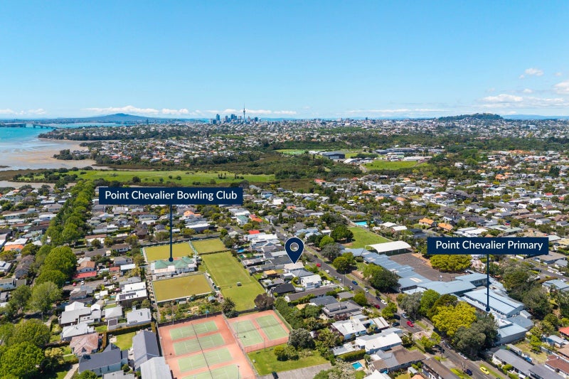 24 Te Ra Road, Point Chevalier, Auckland - Carousel 2